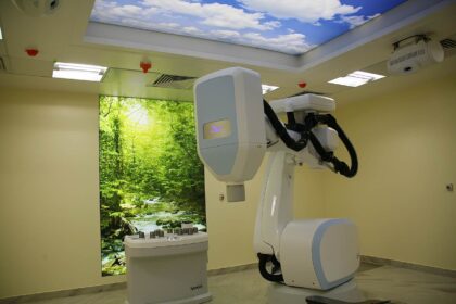 Next generation CyberKnife machine for cancer treatment